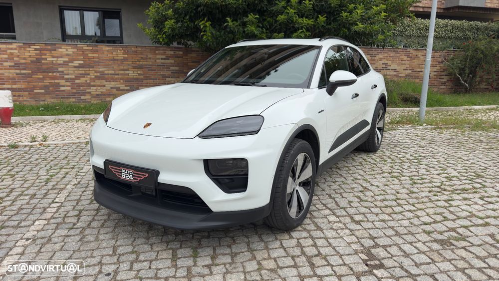 Porsche Macan Electric 4 - 1