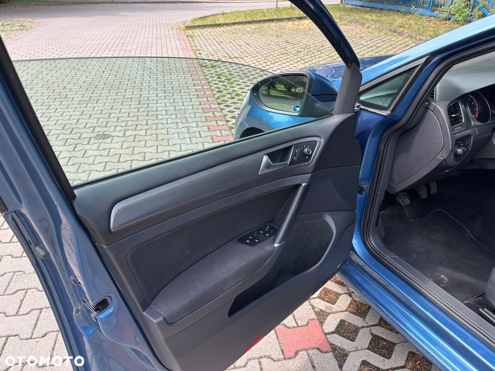Volkswagen Golf - 16