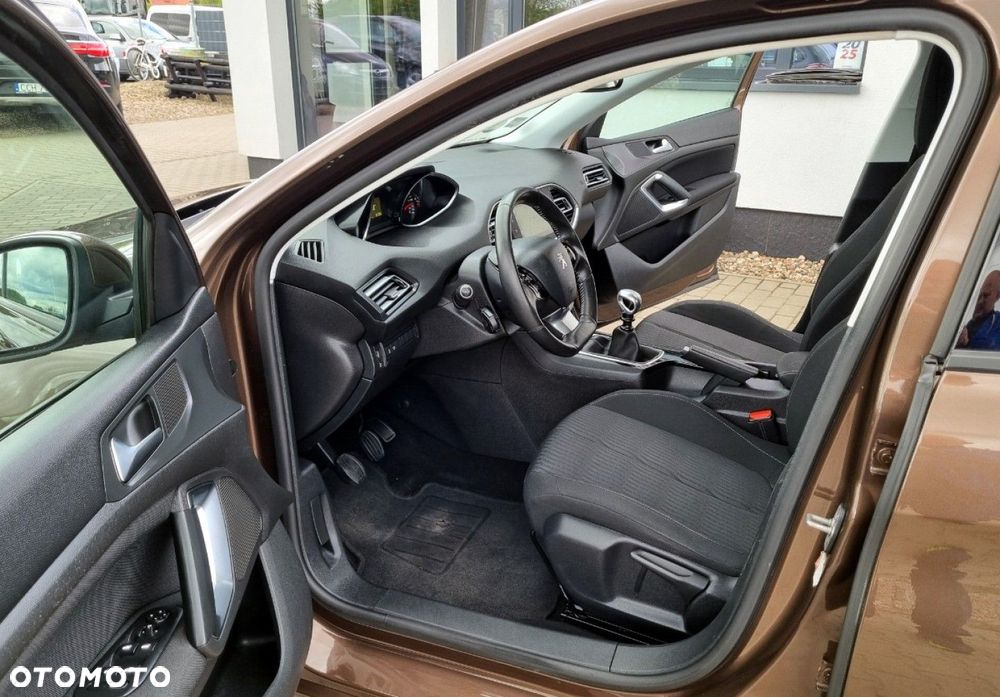 Peugeot 308 - 5