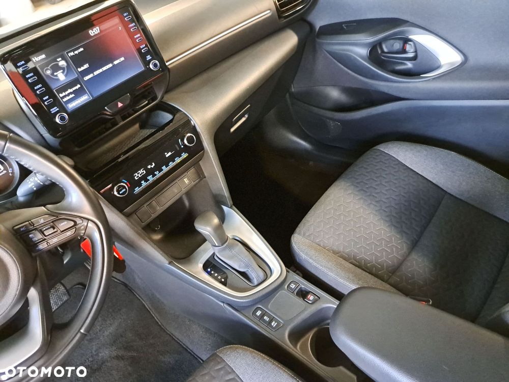Toyota Yaris Cross Hybrid 1.5 Comfort - 28