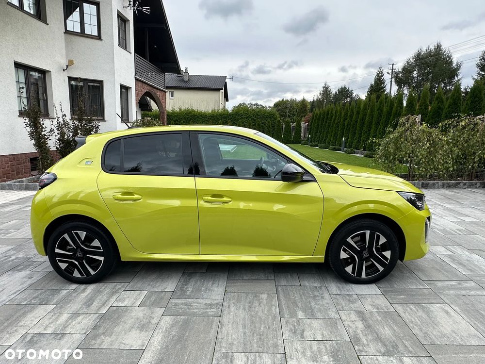 Peugeot 208 50kWh Allure - 8