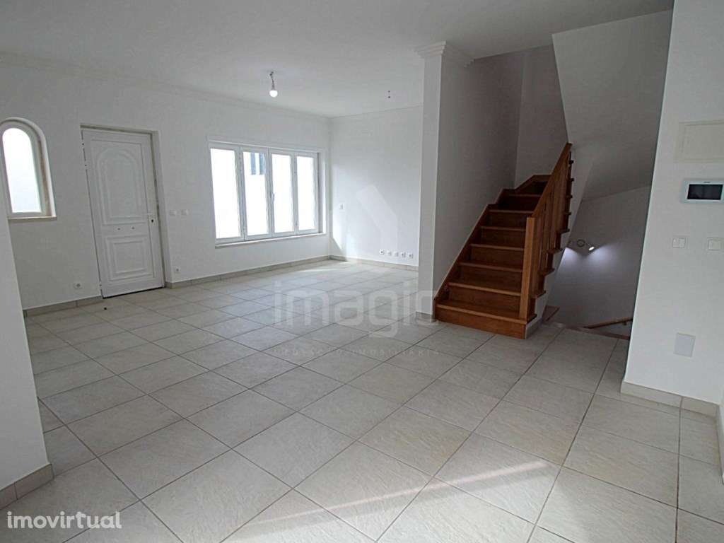 Moradia T3 +1 Usada na Ericeira com excelente vista de mar - Grande imagem: 4/31