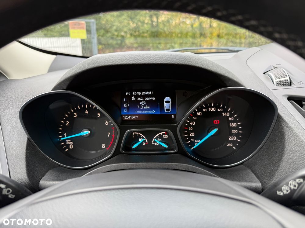 Ford Kuga 1.5 EcoBoost 2x4 Titanium - 26