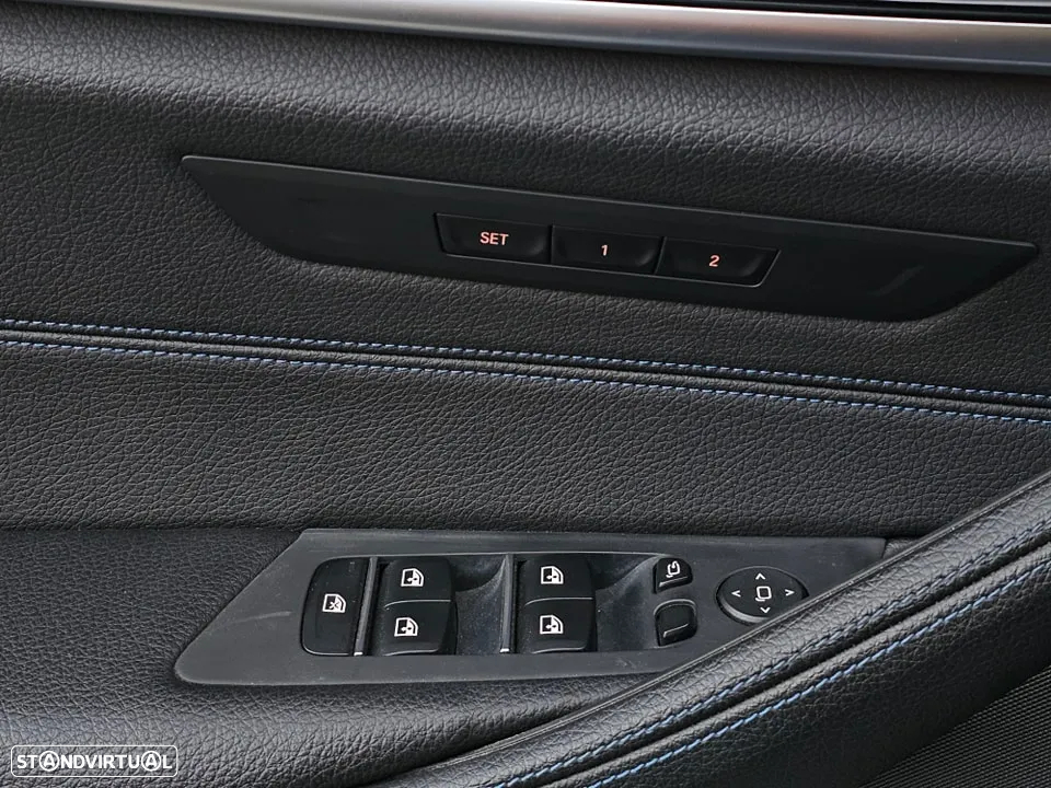 BMW 540 d xDrive Pack M Auto - 16