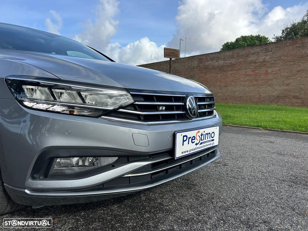 VW Passat Variant 2.0 TDi Business DSG - 32