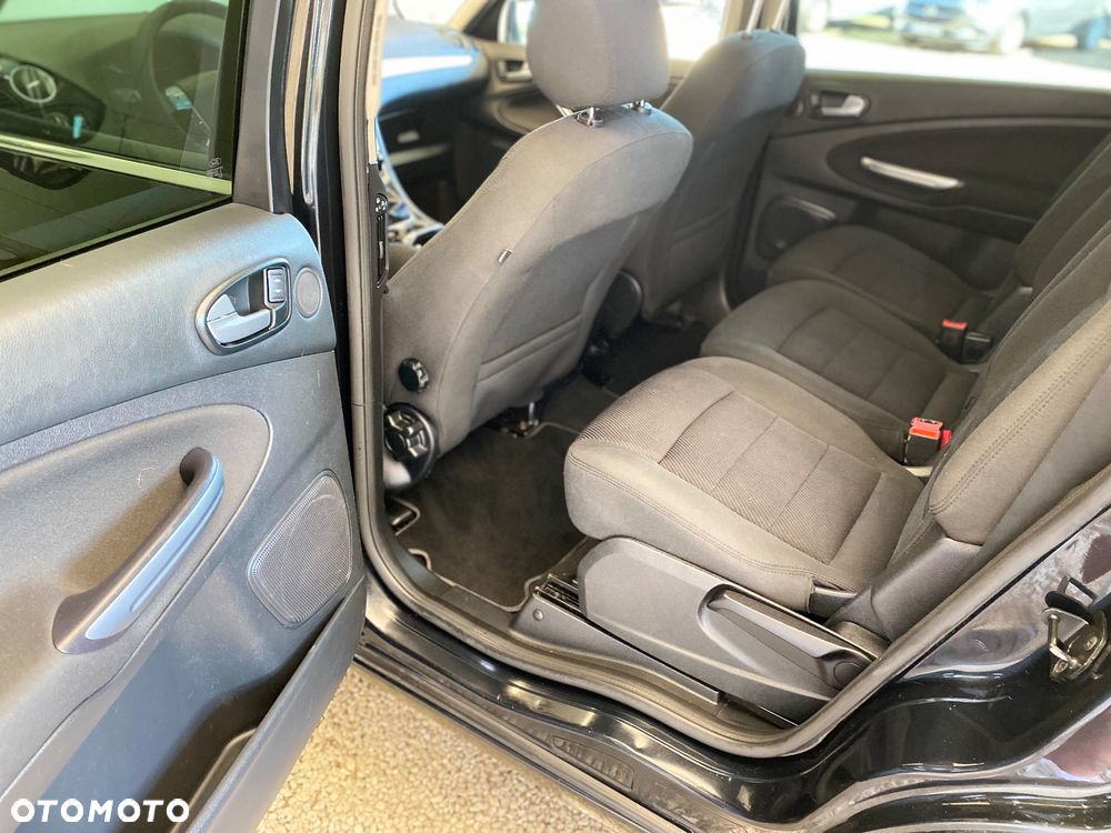 Ford S-Max 2.0 TDCi Trend - 15