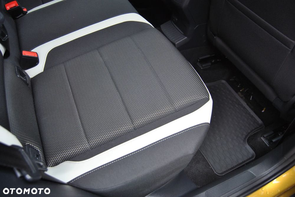 Volkswagen T-Roc - 38