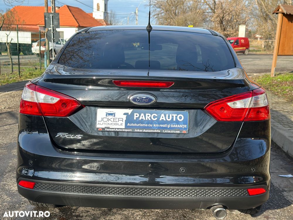 Ford Focus 2.0 TDCI DPF Titanium - 6