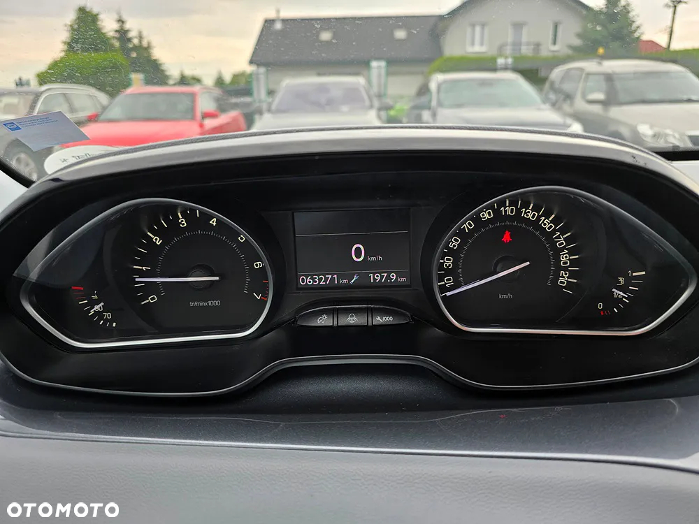 Peugeot 208 120 VTI Allure - 27
