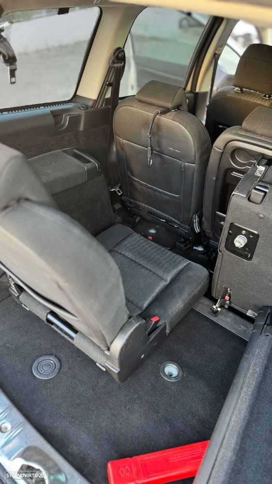 Peugeot 307 SW 1.6 HDi FAP SE Navteq - 17