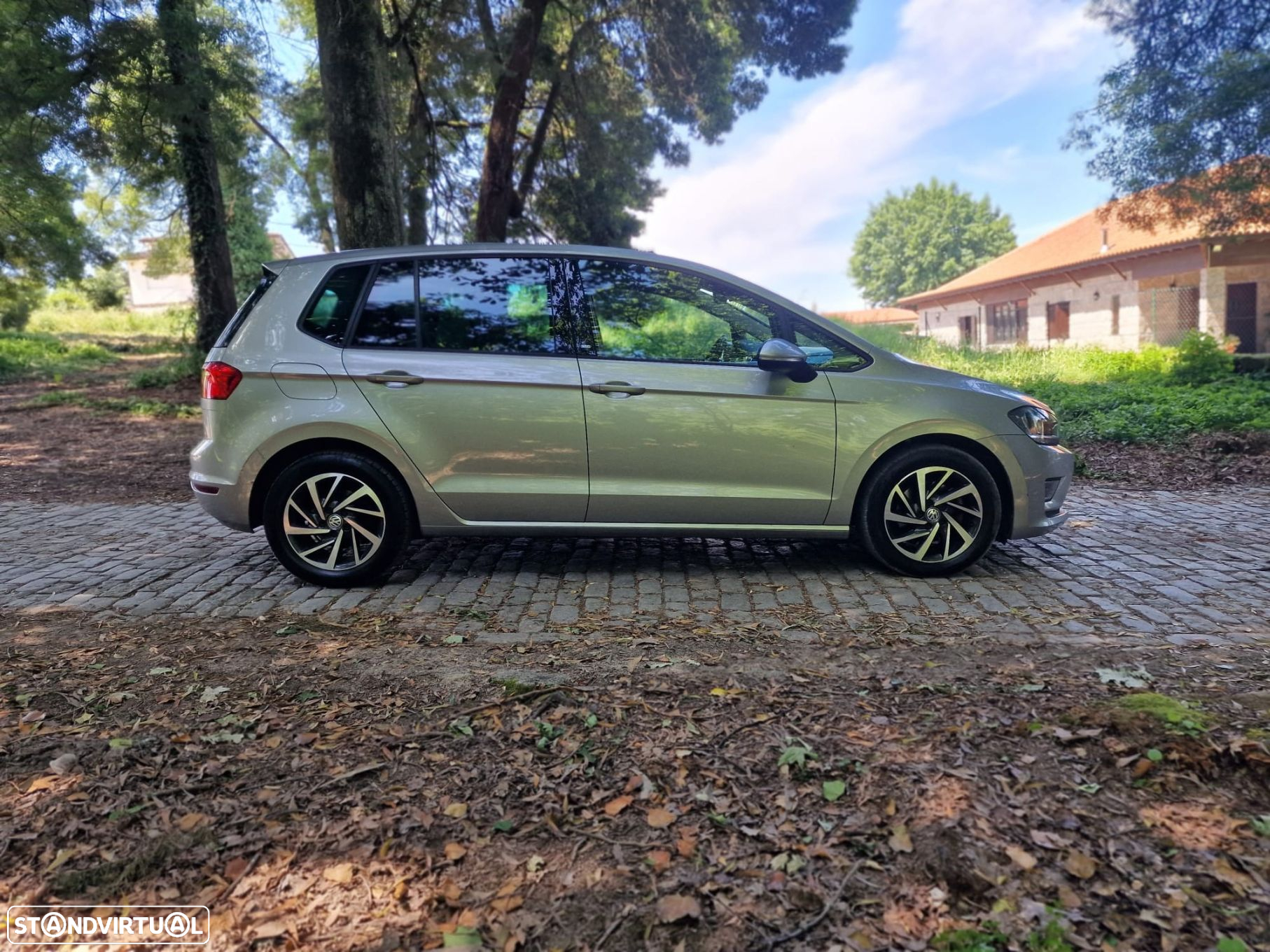 VW Golf Sportsvan - 47