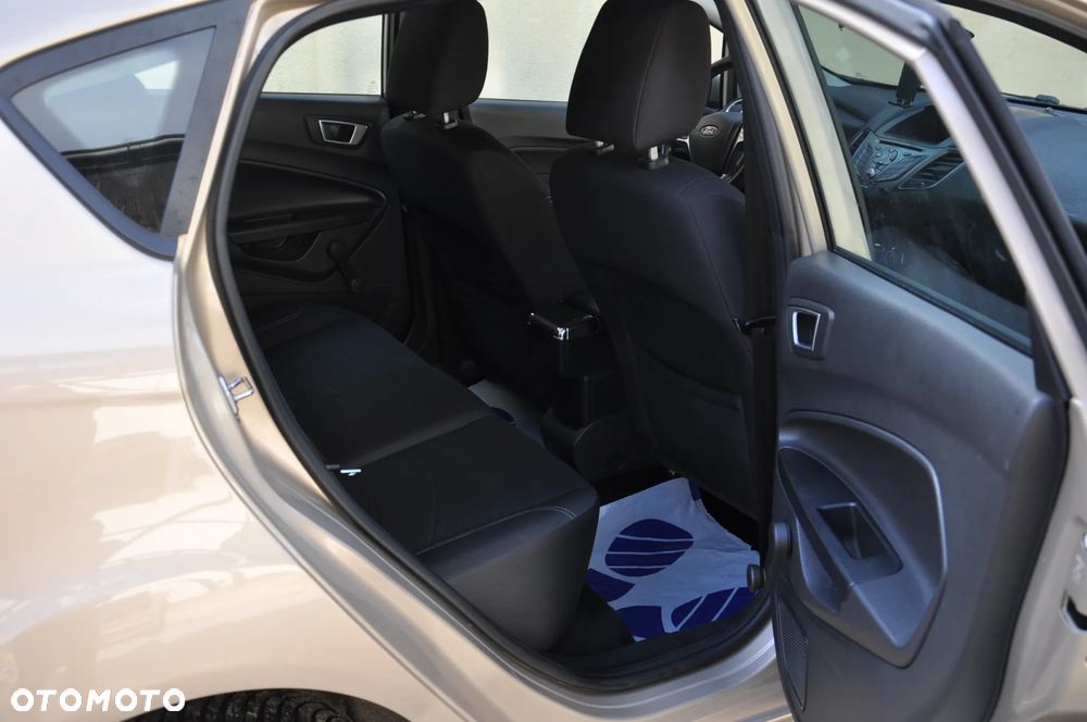 Ford Fiesta - 10