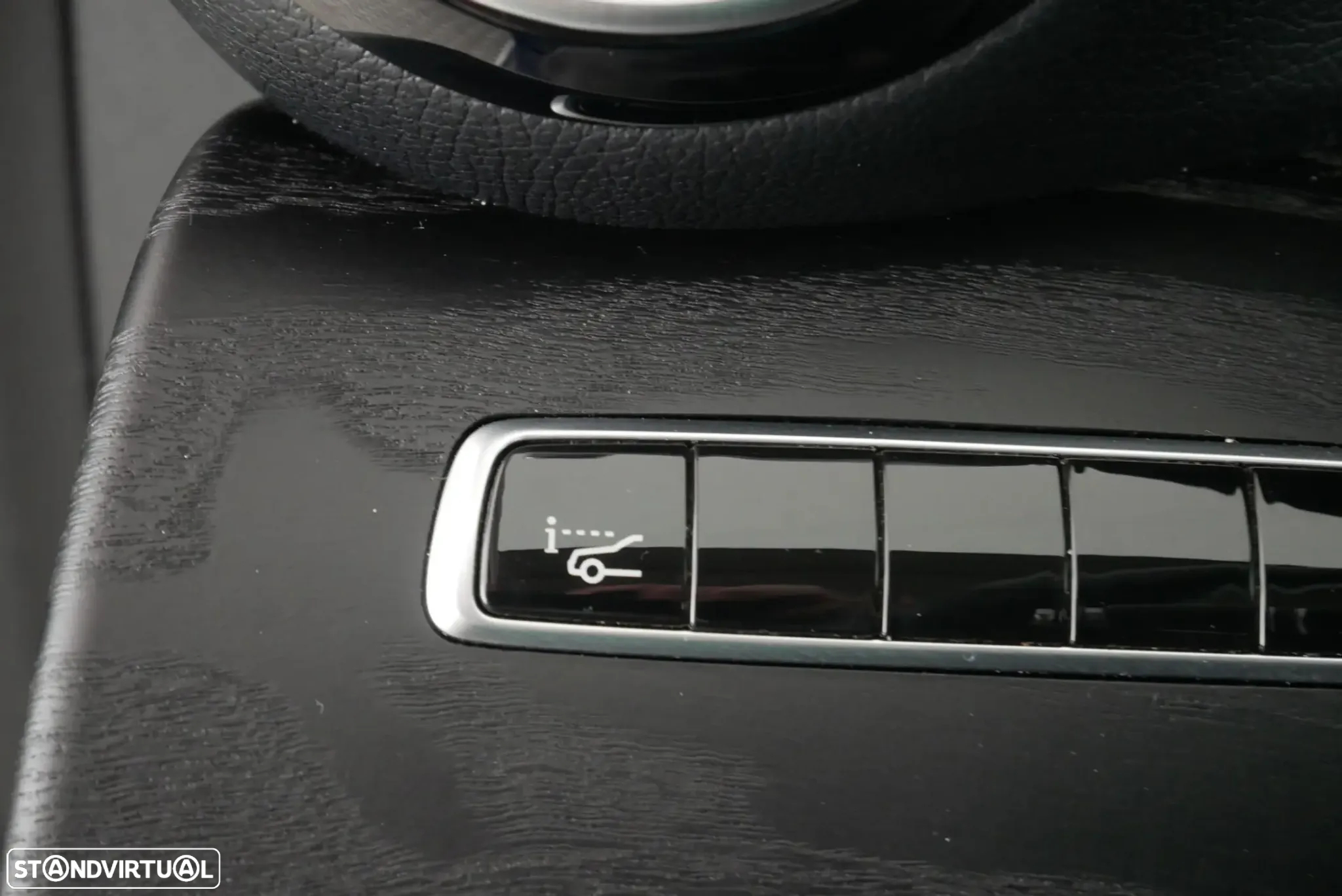 Mercedes-Benz E 220 d Avantgarde+ - 8