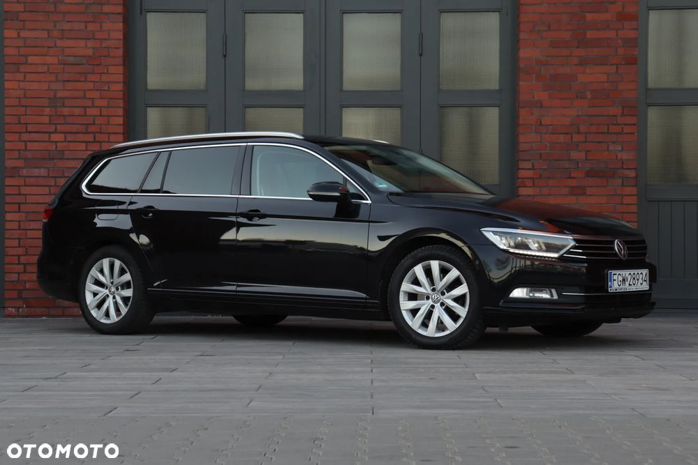 Volkswagen Passat 2.0 TDI SCR DSG Comfortline - 8