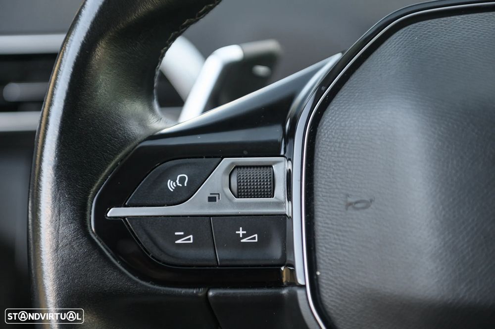 Peugeot 3008 PureTech 130 Stop & Start GPF EAT8 Allure - 17