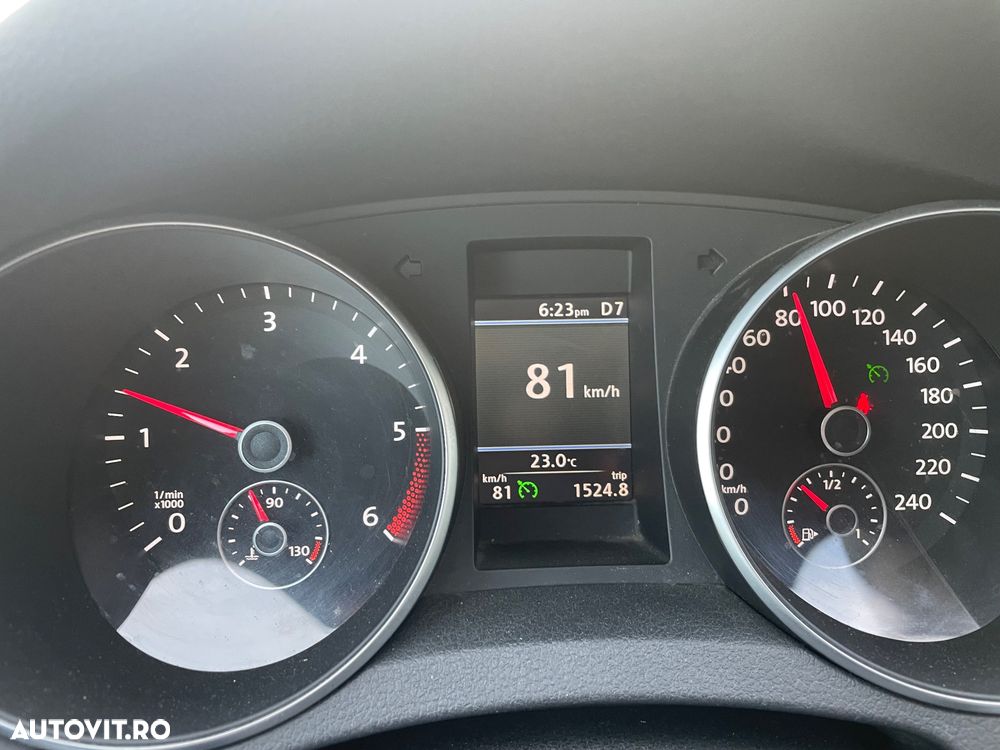 Volkswagen Golf 1.6 TDI BlueMotion Technology DPF Highline DSG - 27