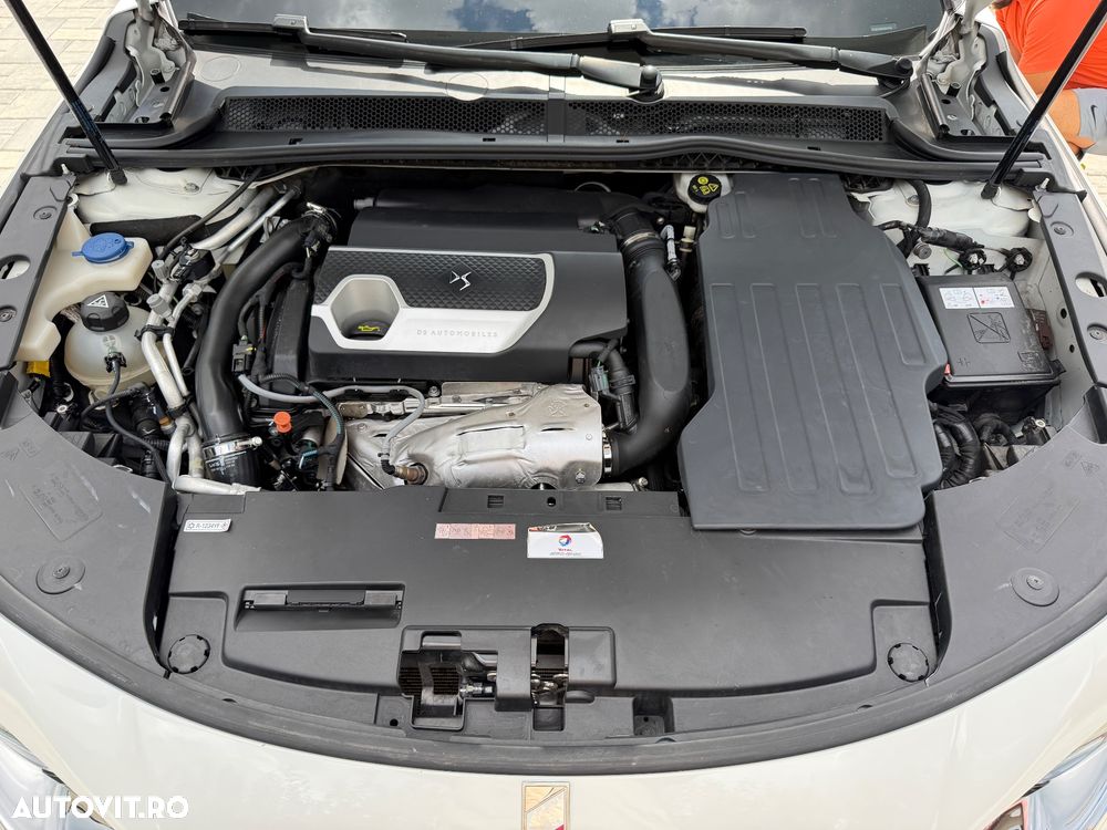 DS Automobiles DS 9 1.6 PHeV FWD 250 EAT8 PERFORMANCE Line + - 35