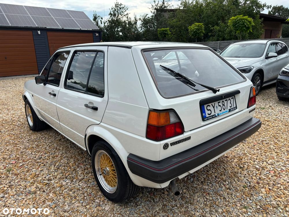 Volkswagen Golf 1.3 - 10