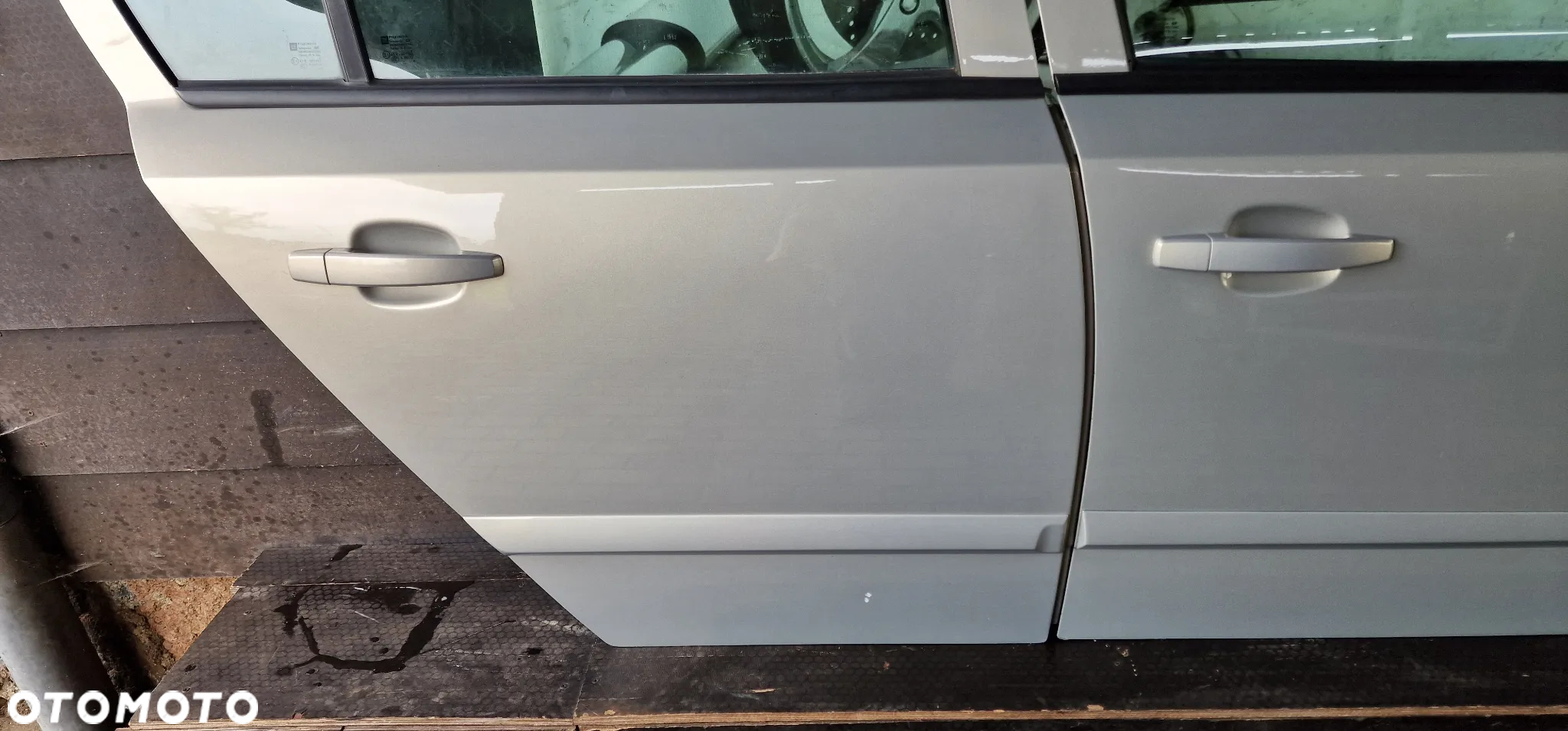 DRZWI PRAWA Strona OPEL ASTRA H HB Z167 - 10