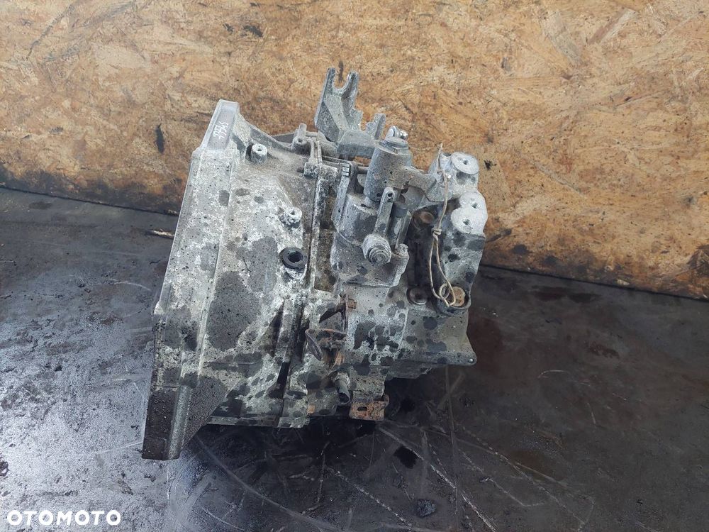 SKRZYNIA BIEGÓW OPEL ASTRA J 2.0 CDTI MANUAL 6 BIEGÓW F40 - 2