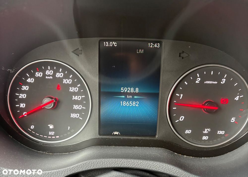 Mercedes-Benz Sprinter - 5