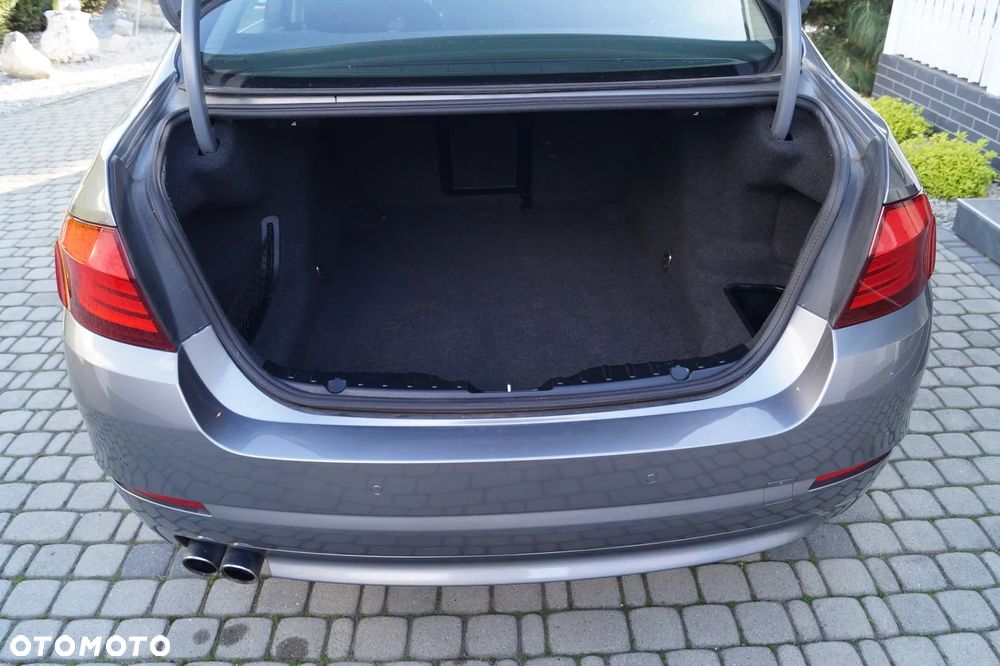 BMW Seria 5 520d Efficient Dynamics Edition - 17