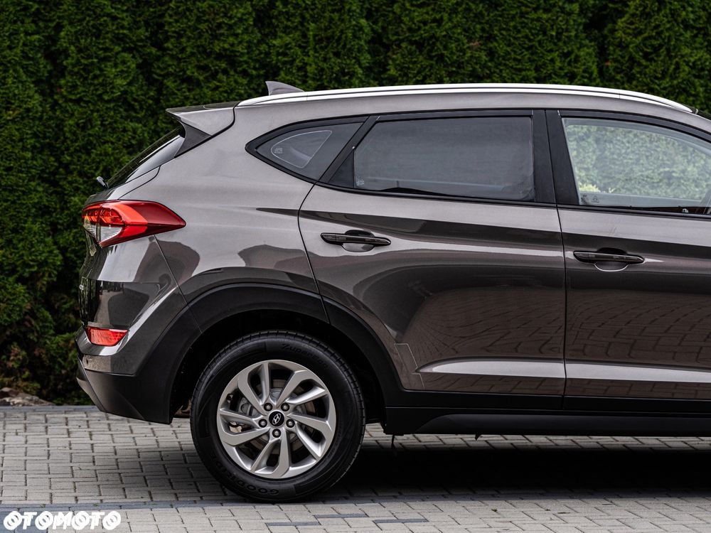 Hyundai Tucson 1.7 CRDI BlueDrive Style 2WD - 11