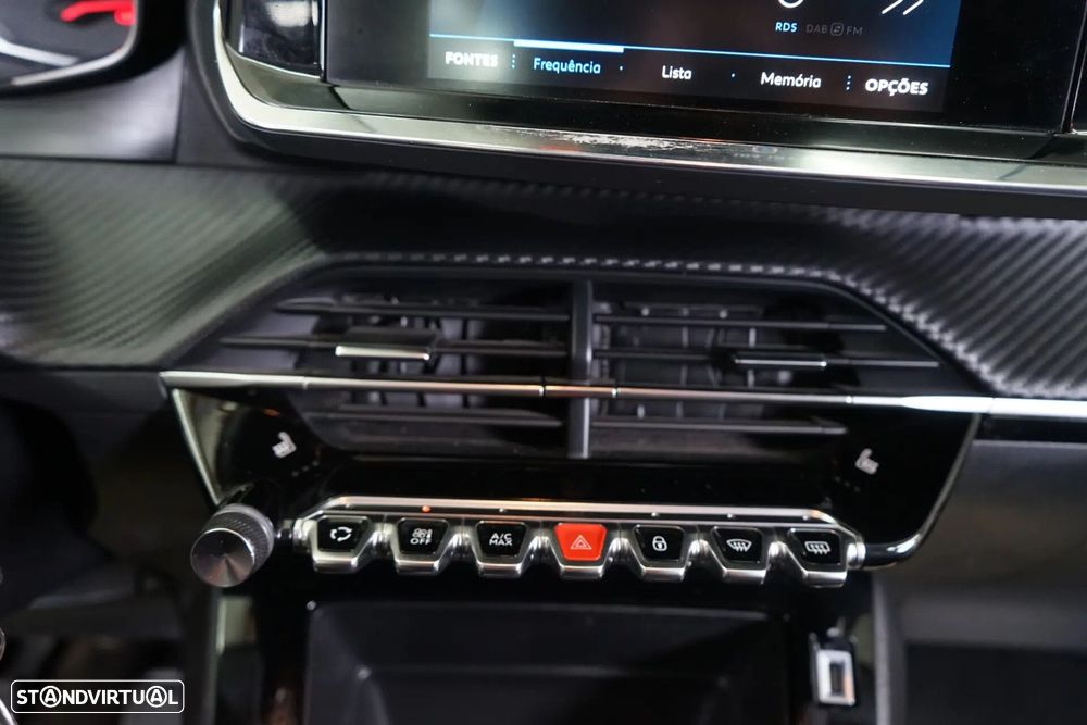 Peugeot 2008 1.2 PureTech Style - 31