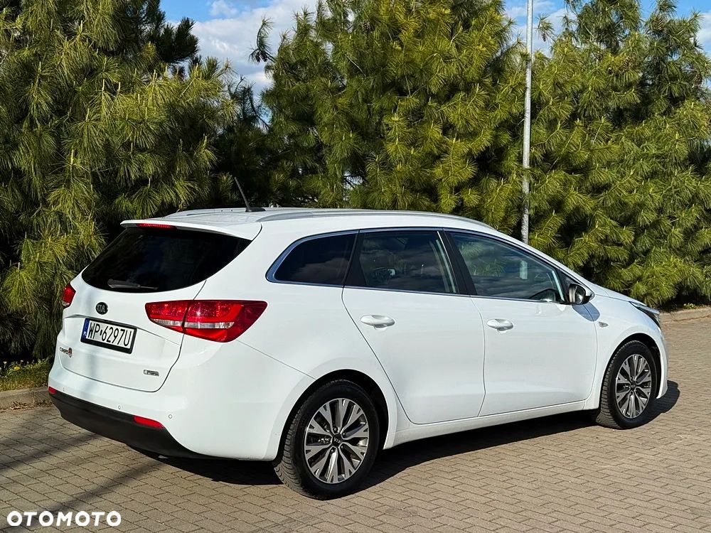 Kia Ceed 1.6 CRDi L - 11