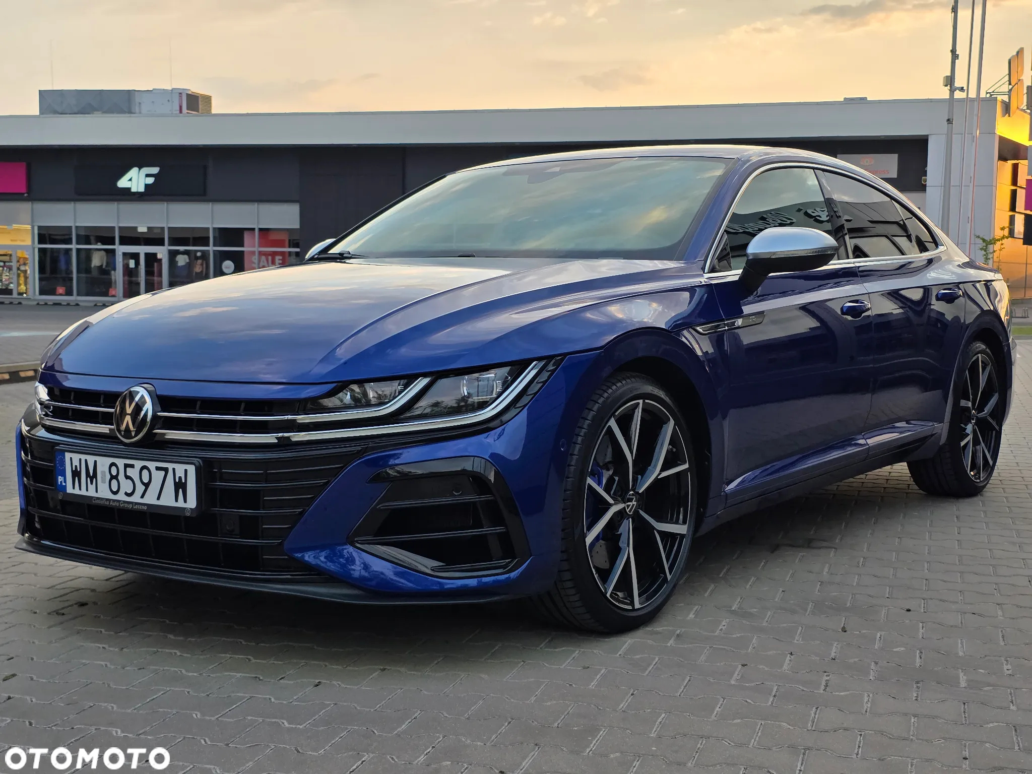Volkswagen Arteon 2.0 TSI 4Motion R DSG - 2