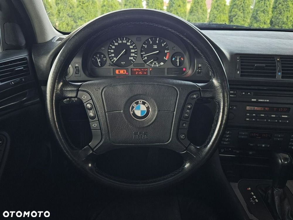 BMW Seria 5 - 15