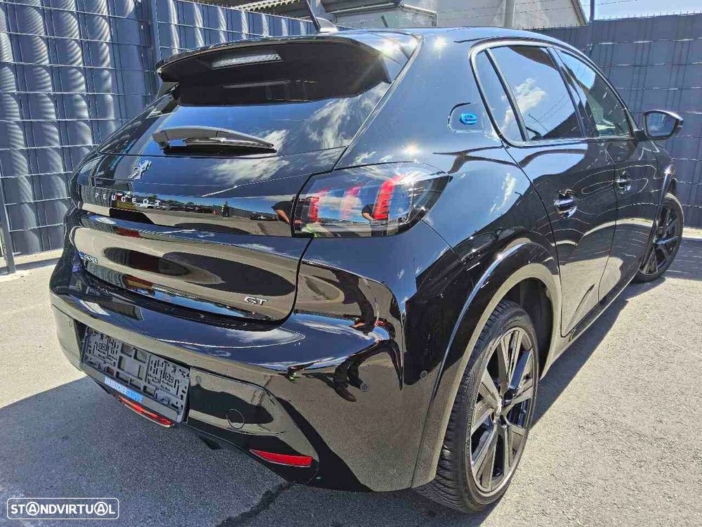 Peugeot e-208 GT - 1