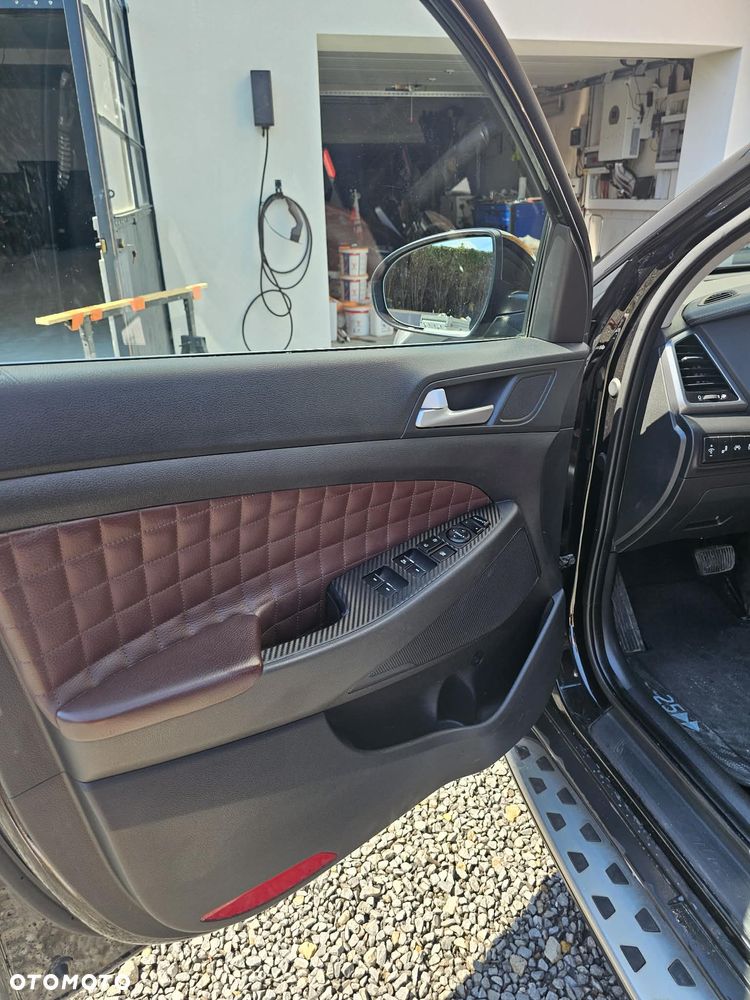 Hyundai Tucson 2.0 CRDI Premium 4WD - 11