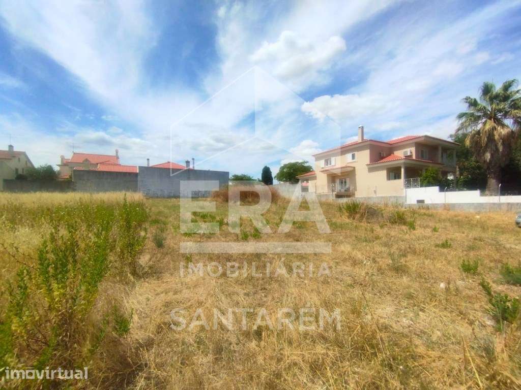 Terreno Urbano com 980 m² - Excelente Localização - Grande imagem: 2/6