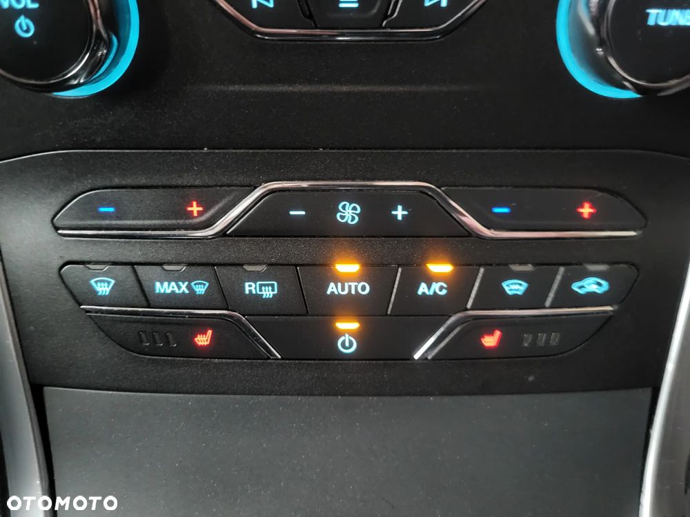 Ford S-Max 2.0 TDCi Titanium - 26