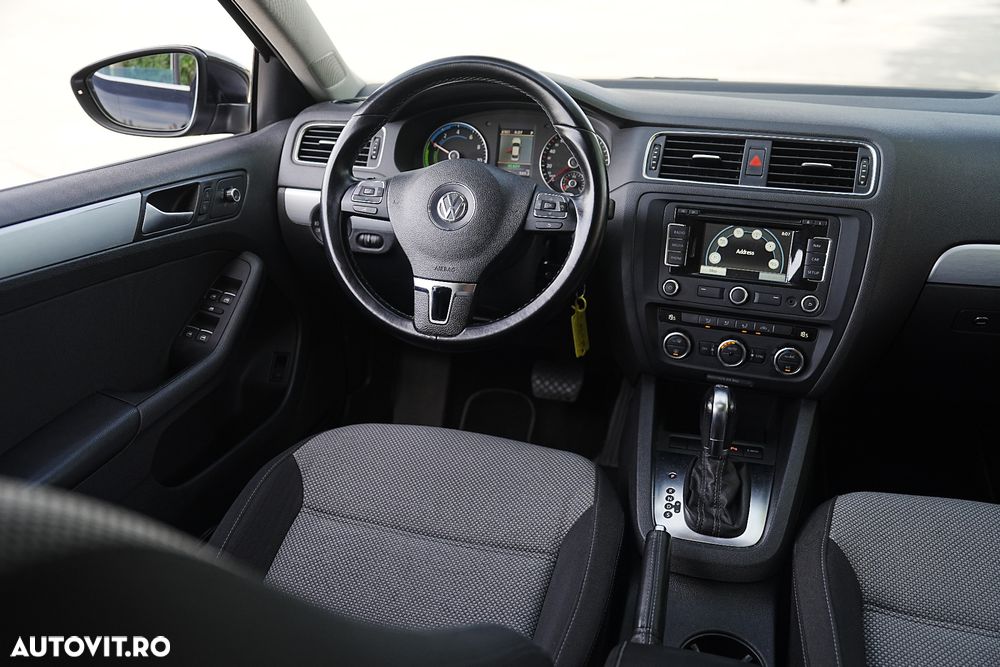 Volkswagen Jetta 1.4 DSG Comfortline - 20