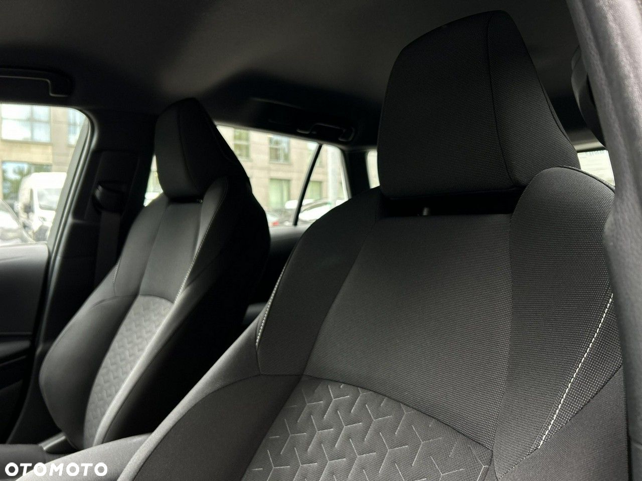 Toyota Corolla - 30