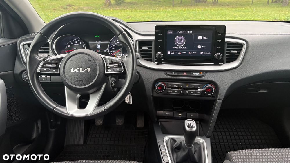 Kia Ceed - 14