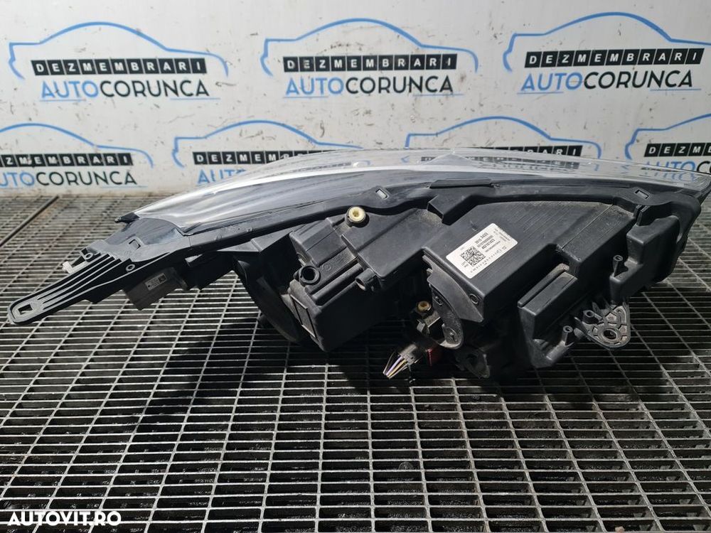 Far Stanga Opel Crossland Facelift 2020 - 2025 SUV 4 Usi (1359) LED Adaptiv 39153433 - 2