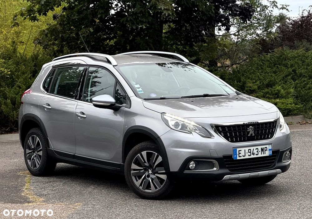 Peugeot 2008 1.2 Pure Tech GPF Allure S&S - 10