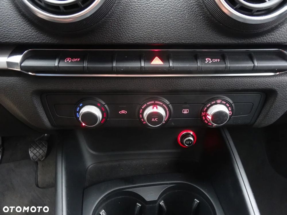 Audi A3 Sportback 1.4 TFSI Ambition - 27