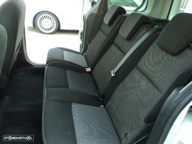 Renault Kangoo 1.5 dCi Confort S/S - 12