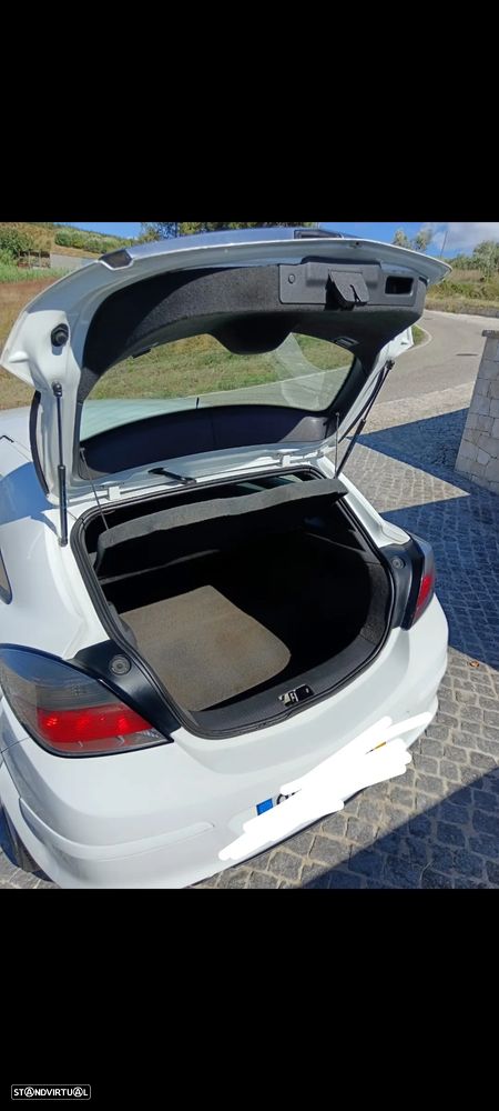 Opel Astra GTC 1.9 CDTI - 9