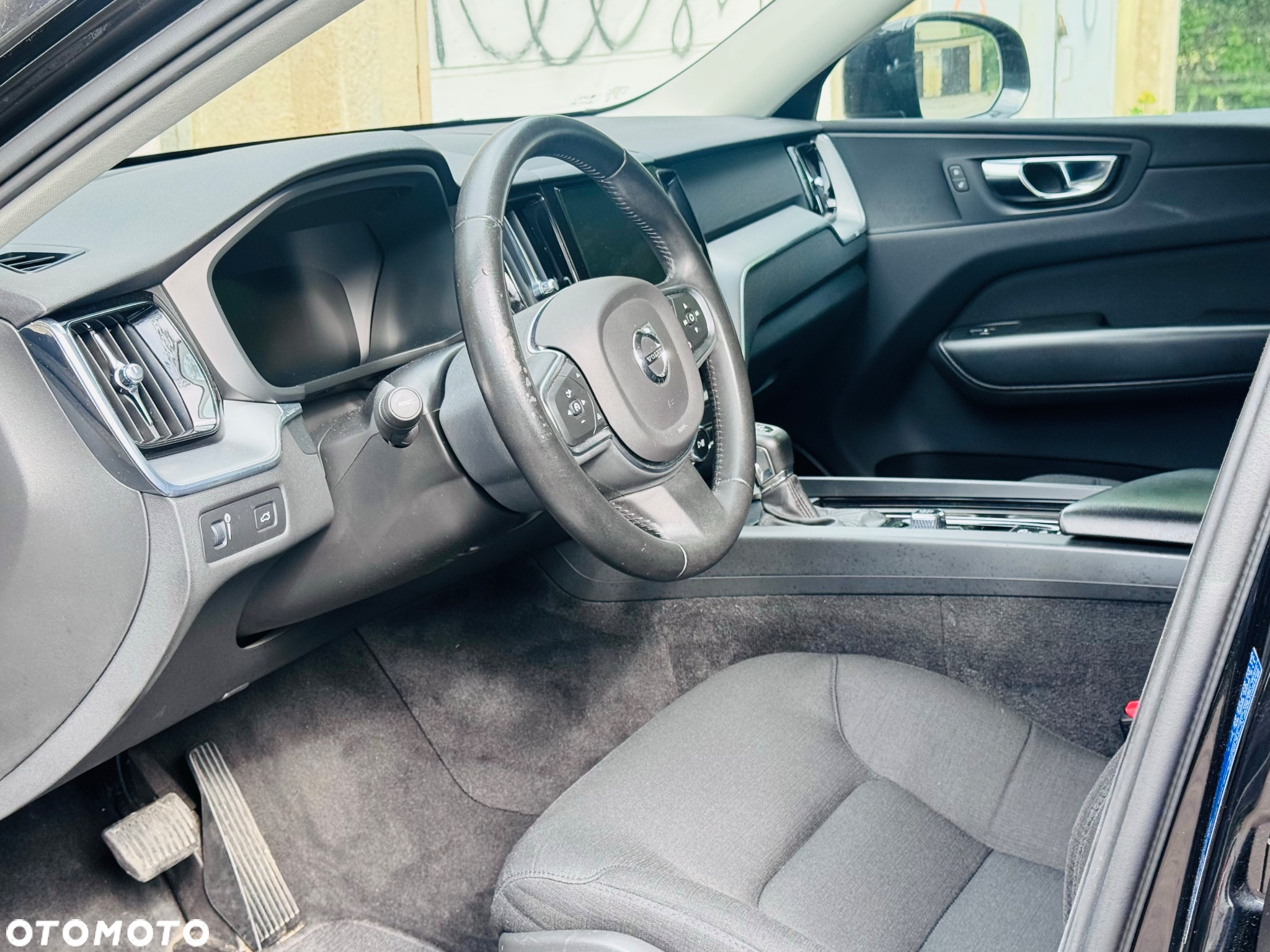 Volvo XC 60 T4 Momentum - 26