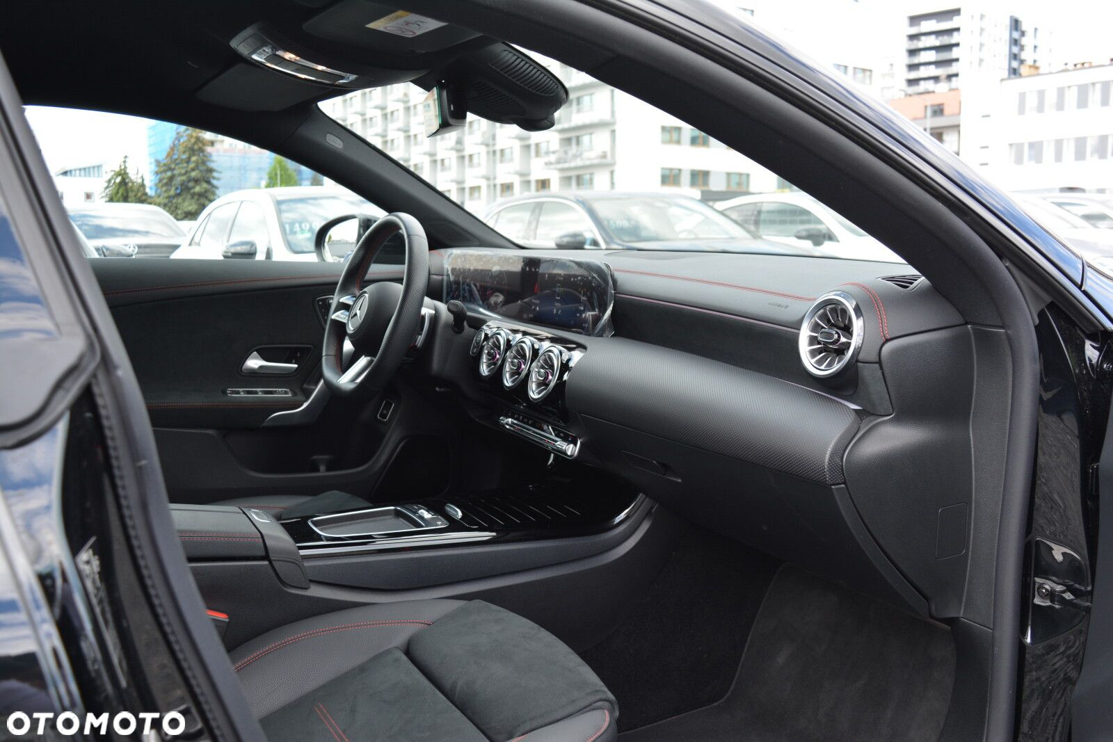 Mercedes-Benz CLA 200 Progressive 7G-DCT - 24