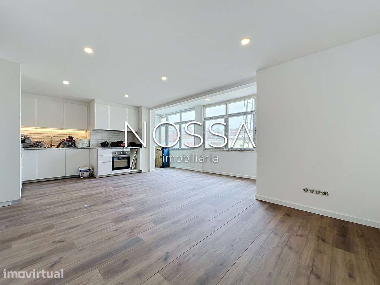 Elegante Apartamento T2 Totalmente Remodelado - Grande imagem: 2/30