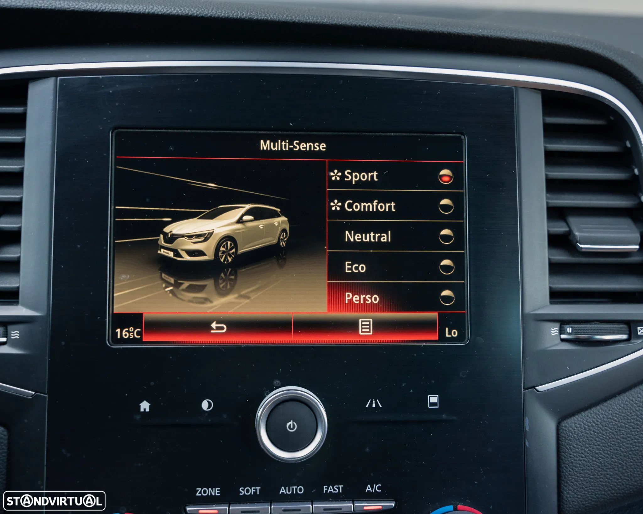 Renault Mégane Sport Tourer 1.5 dCi GT Line - 35