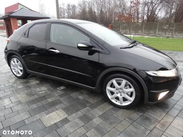 Honda Civic 1.8i-VTEC i-SHIFT Executive - 9