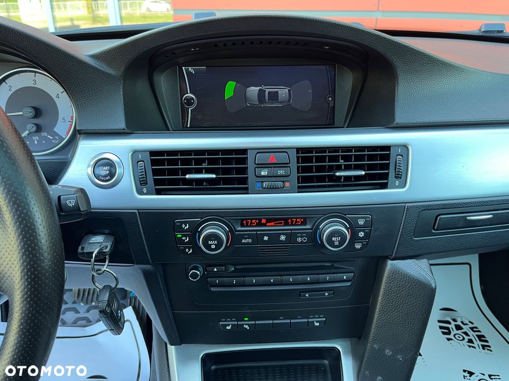 BMW Seria 3 - 36
