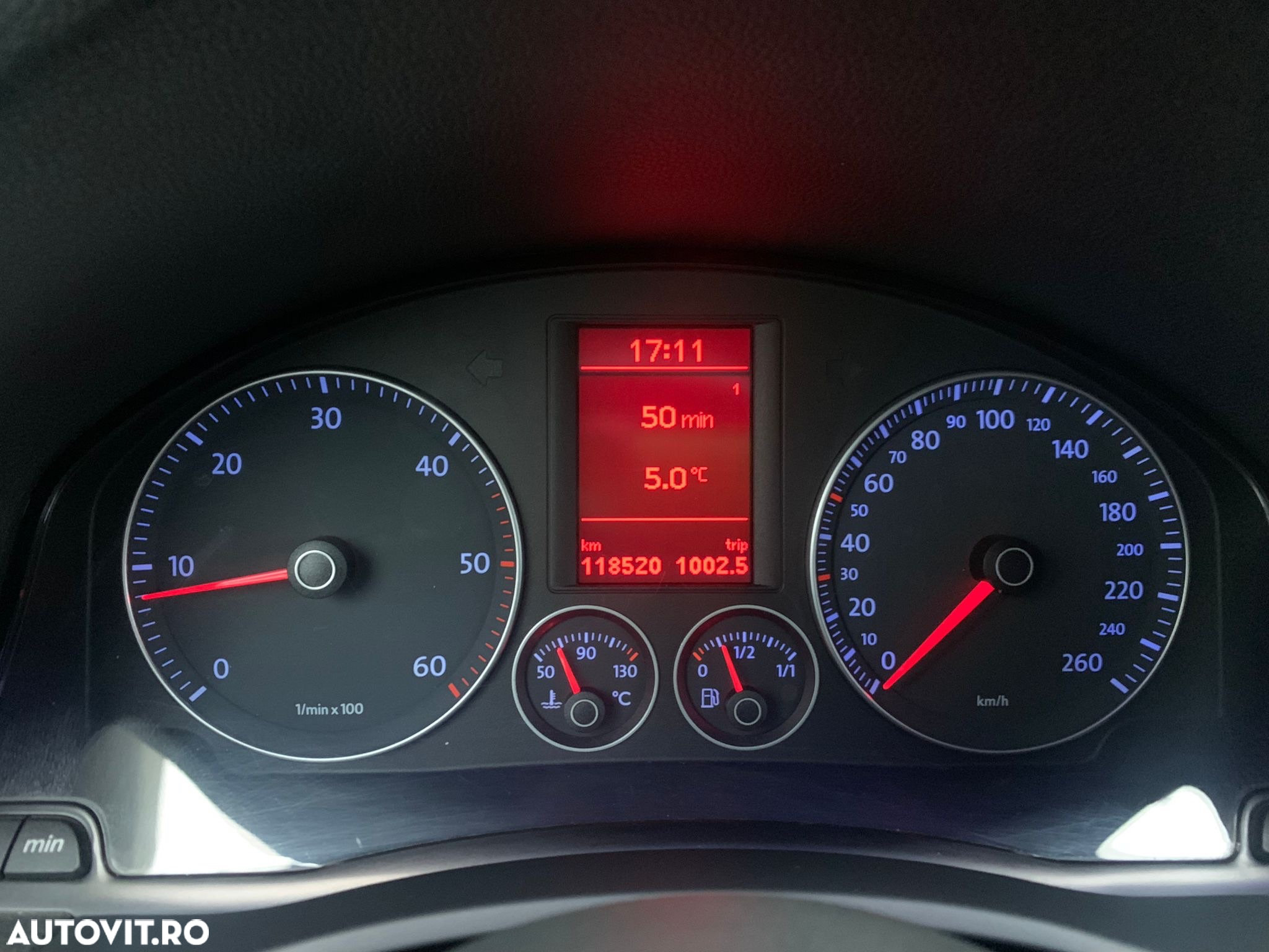 Volkswagen Golf 2.0 TDI Comfortline - 5
